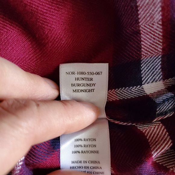 Rails Hunter Plaid Button-Down Shirt in Midnight Burgundy Size Medium - Picture 11 of 14